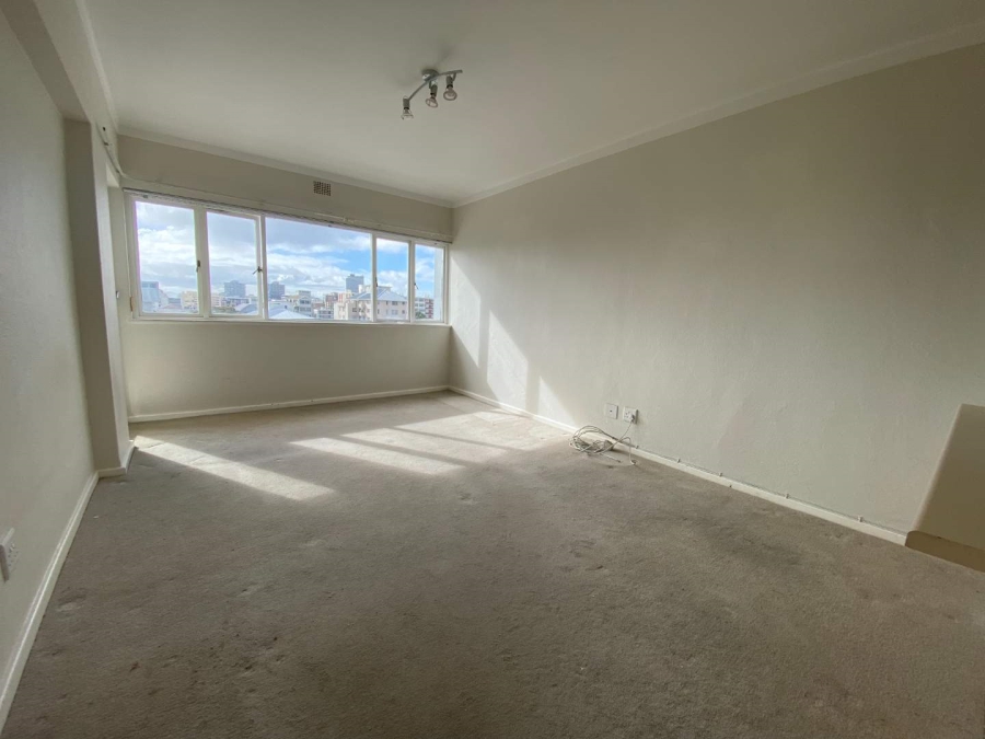 1 Bedroom Property for Sale in Sea Point Western Cape